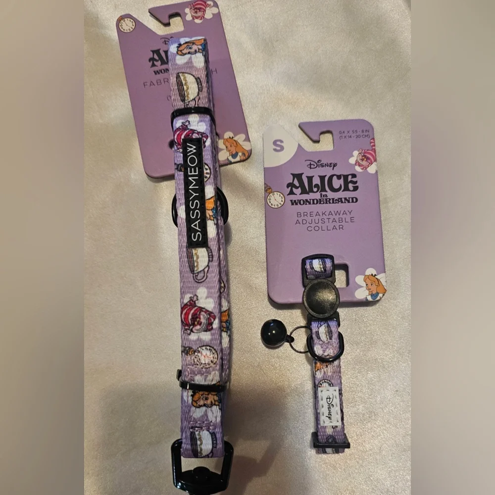 Sassy Meow Alice In Wonderland Cat Collar (S) and Matching Leash 6ft